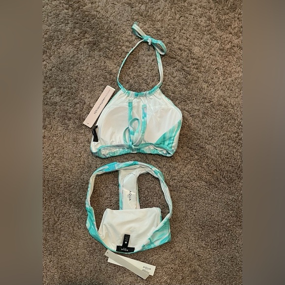 Aqua 
Women’s 2piece bathing suit 
Size Small - Picture 3 of 4